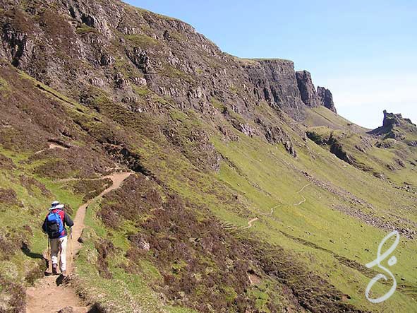 20050514-030-Uig-Quiraing-Walk-1482-logo