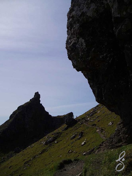 20050514-030-Uig-Quiraing-Walk-1505-logo